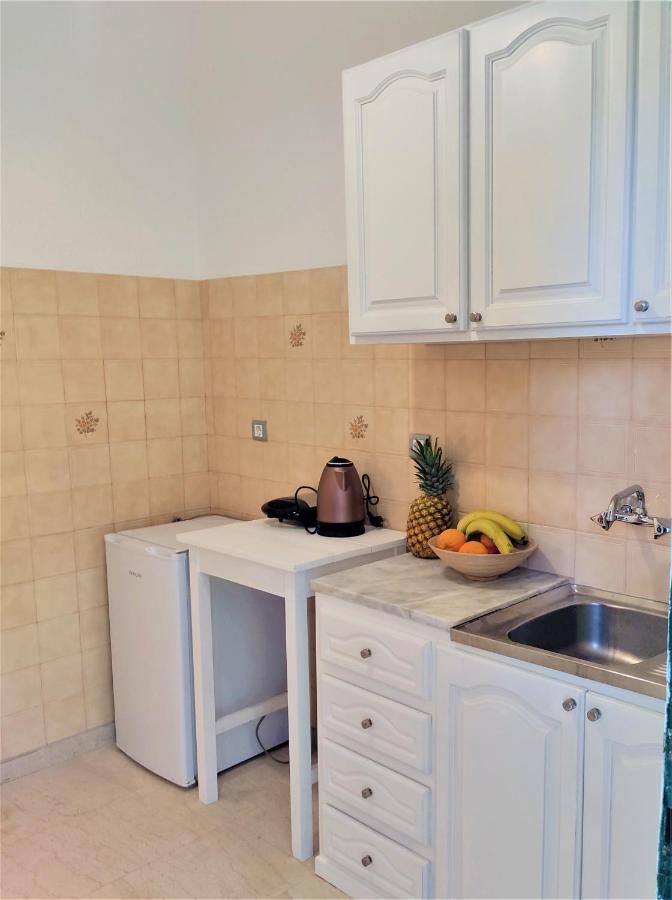 Jo-Annes Apartments Контокали Екстериор снимка